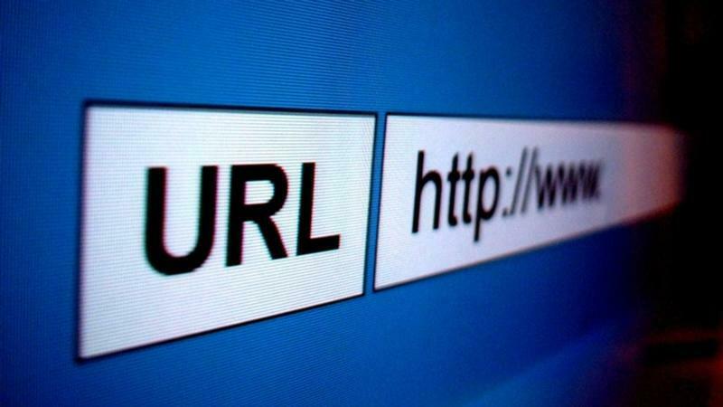 Uniform Resource Locator (URL): Es la dirección específica que se le asigna a los recursos disponibles en la red con el fin de que estos ...