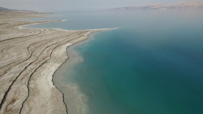 La tierra vista desde el cielo: agua dulce