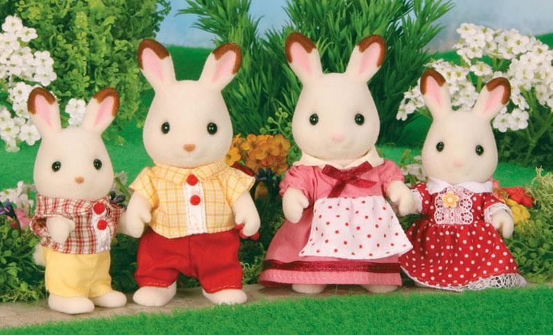 ¿ Cuántas orejas hay en la familia de los conejos de la imagen ?