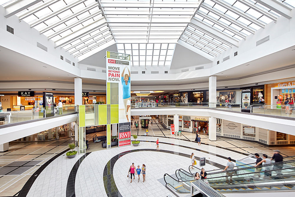 Subject Relative Clauses Noun + Relative Clause This is the total amount which is going to be used for the new mall.