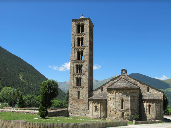 Nombre: San Clemente de tahull ubicación: lerida, Espana TIpo: Romanico