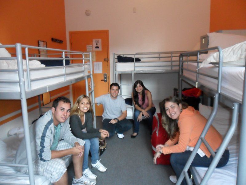QUARTO COMPARTILHADO