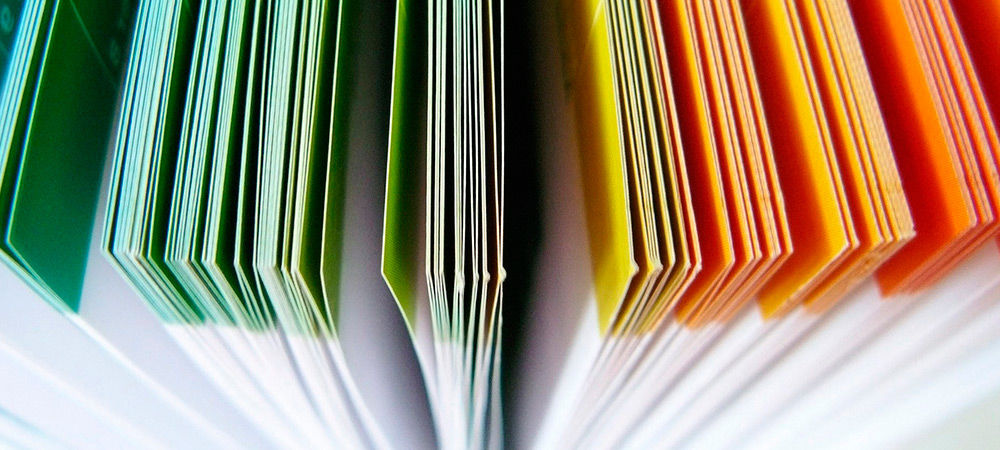 Un archivo es un fichero (dato) almacenado en algun recurso de memoria, generalmente en Disco Duro, pero dependiendo del uso (en ciertos ...