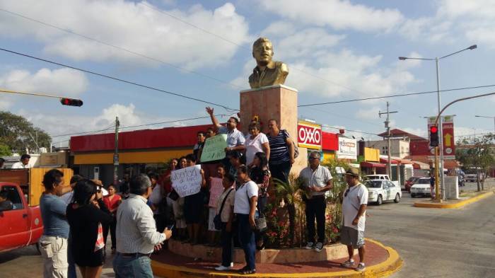 Turismo en Playa del Carmen-México Impactos socioculturales en la Colonia Colosio