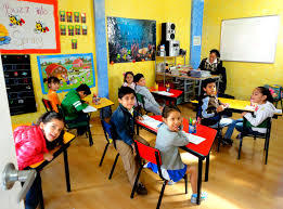 DE HUELLAS, BARDAS Y VEREDAS: UNA HISTORIA COTIDIANA EN LA ESCUELA