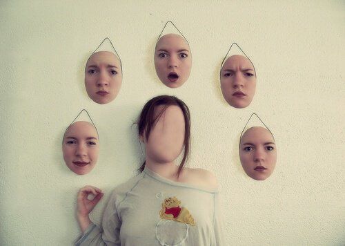 Descomposición De la Personalidad Psíquica-Freud.