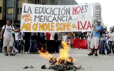 PARADIGMA SOCIO-CULTURA / VANDALISMO SOBRE LOS BIENES PÚBLICOS Y PRIVADOS