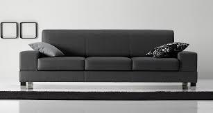 1. WHAT IS YOUR HOUSE LIKE? (Como es su casa)