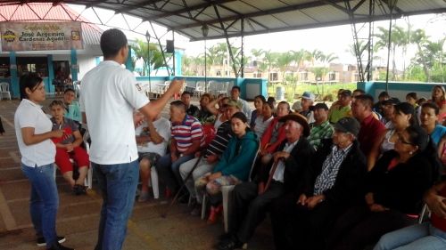 METODOLOGIA DE EL TRABAJO SOCIAL CON COMUNIDADES