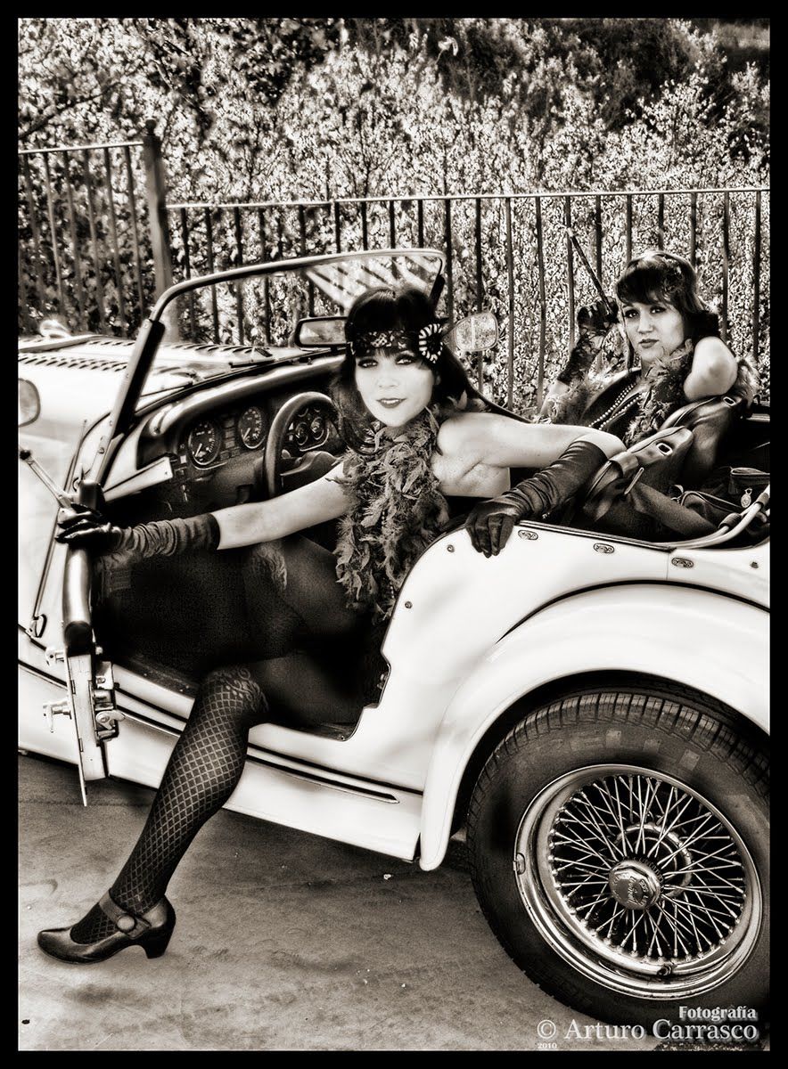 Los locos años 20 "Vanguardias Músicales Jazz y Charleston" :