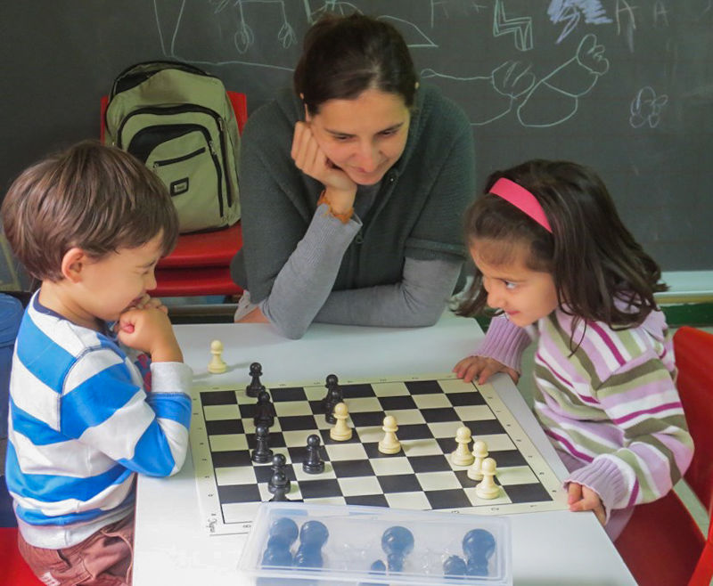 TALLERES/ACTIVIDADES PUNTUALES LLEVADAS A CABO POR Y/O CON LAS FAMILIAS DE LA E. I. ZALEO