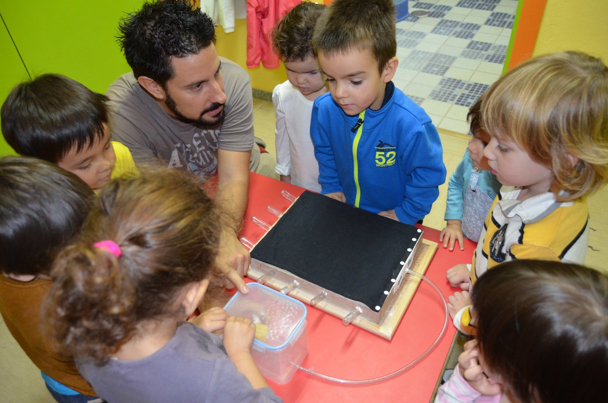 TALLERES/ACTIVIDADES PUNTUALES LLEVADAS A CABO POR Y/O CON LAS FAMILIAS DE LA E. I. ZALEO