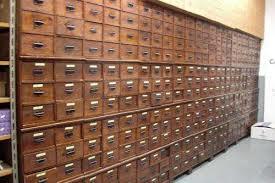 Fácil acceso a la información en cualquier formato y de manera fácil y rápida.