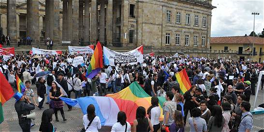 Adopción de niños por parte de personas homosexuales en colombía