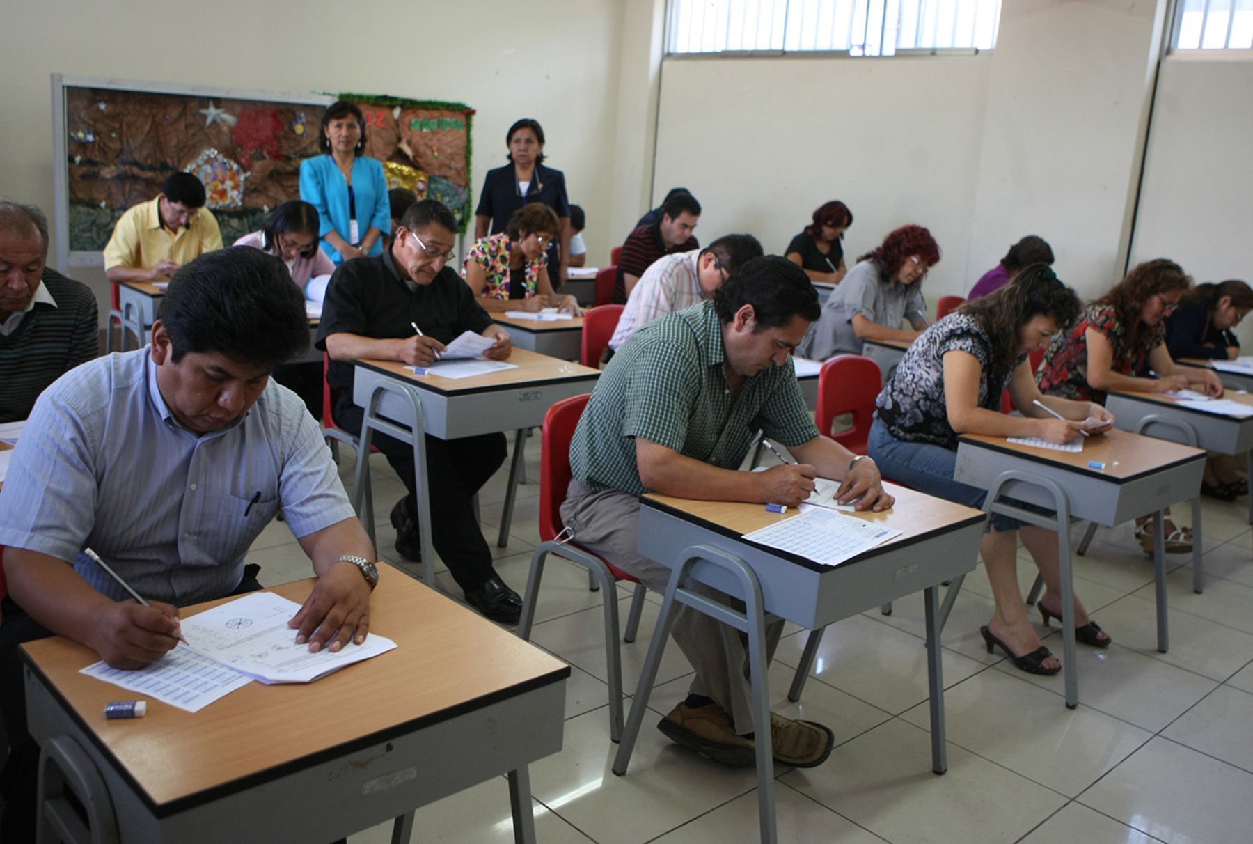 Materiales para Apoyar la Práctica Educativa Aprender a escuchar, aprender a hablar La lengua oral en los primeros años de escolaridad.