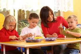 Materiales para Apoyar la Práctica Educativa Aprender a escuchar, aprender a hablar La lengua oral en los primeros años de escolaridad.