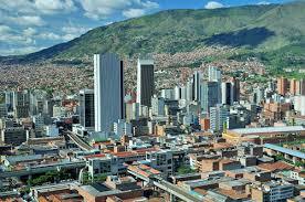 TRATA SEXUAL DE MUJERES JOVENES ENTRE 15 A 17 AÑOS DE EDAD EN LA CIUDAD DE MEDELLÍN