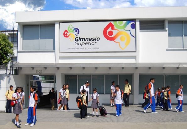 INFLUENCIA DE LOS TICS EN LOS HABITOS DE VIDA DE LOS NIÑOS ENTRE 11 Y 12 AÑOS