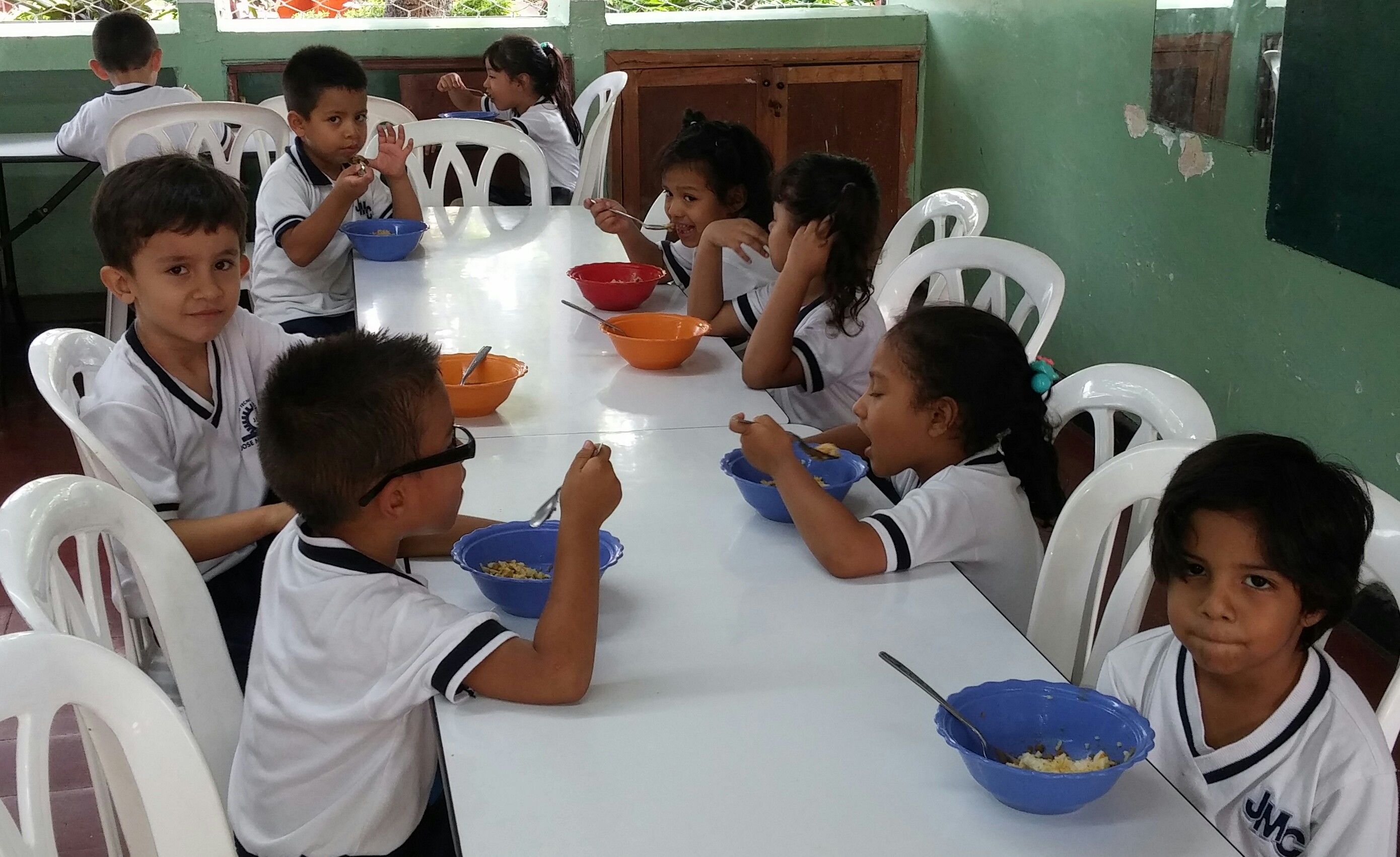 VIAJEMOS POR EL MUNDO DE LOS HABITOS SALUDABLES