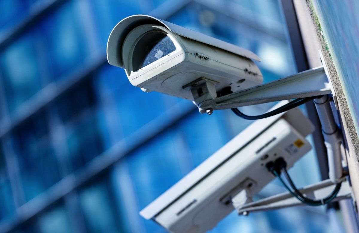 HIGIENE Y SEGURIDAD EN EL TRABAJO Y DESARROLLO DE RELACIONES CON EMPLEADOS