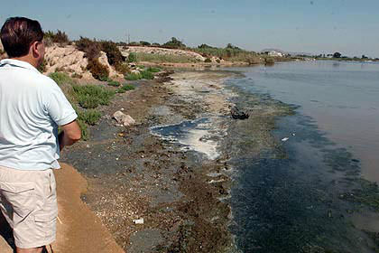 Contaminación Ambiental del mar y su playas