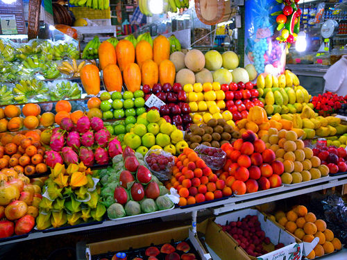 EL MERCADO Y LOS CLIENTES