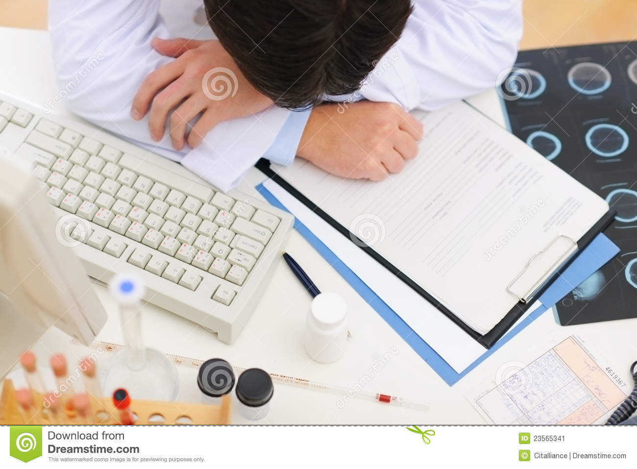 ¿Cuáles son las actividades de un médico?