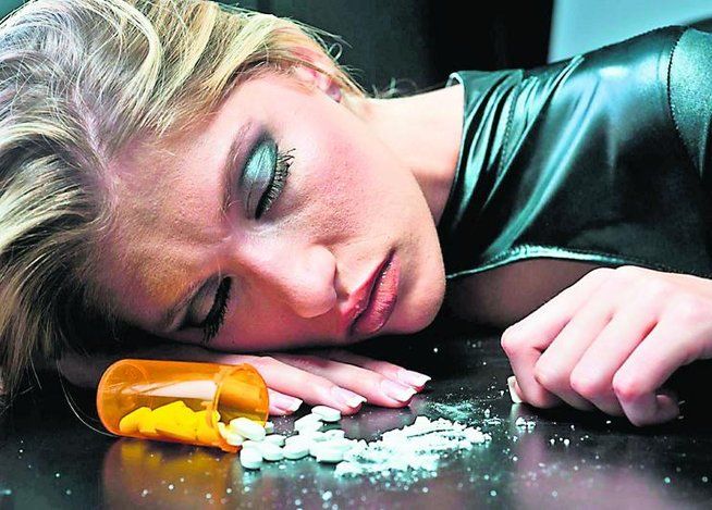 EL USO DE LAS DROGAS EN LA ADOLESENCIA