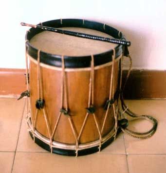 ALAITZ.2.A- EUSKAL HERRIKO MUSIKA TRESNAK