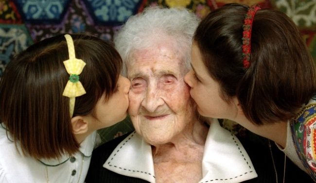 LA TERCERA EDAD Y FAMILIA