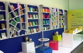 SERVICIOS QUE BRINDA LA BIBLIOTECA