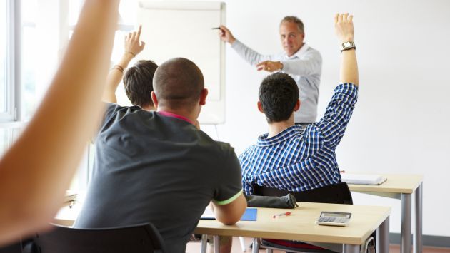 ROL DEL TUTOR Y ROL DEL ESTUDIANTE EN LA FORMACION DE AMBIENTES VIRTUALES DE APRENDIZAJE