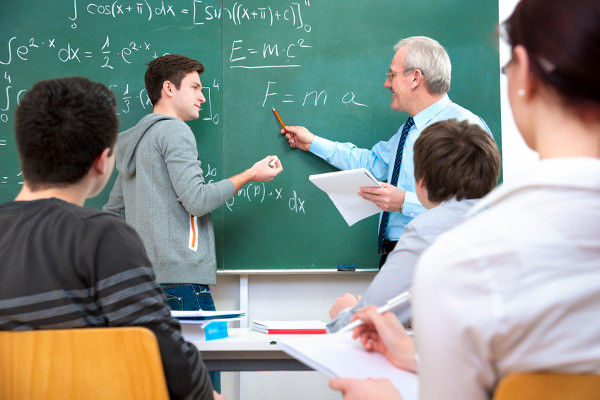 ROL Del Estudiante y Rol Del Profesor