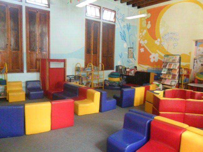 BIBLIOTECA JULIO PÉREZ
