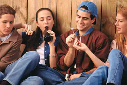 FOCOS AMARILLOS EN LA ALIMENTACIÓN DEL ADOLESCENTE