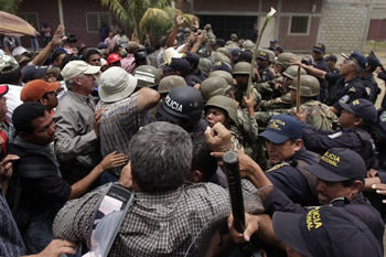 Del golpe de Estado militar 28/06/2009 al Estado fallido/paralelo/degradado............