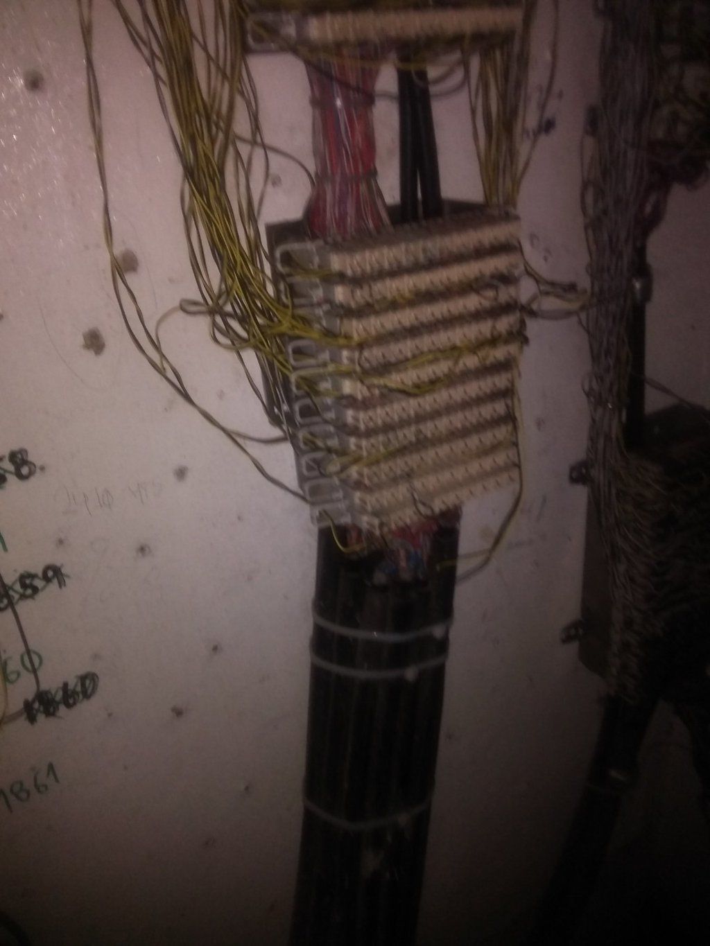 Herramientas Telematicas MEDIOS DE TRANSMISION ALAMBRICOS
