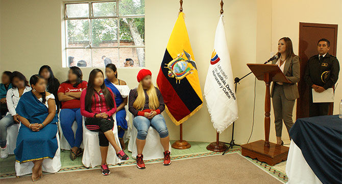 DESMOVILIZACIÖN Y REINSERCIÖN EN LOS TERRITORIOS ANALIZADOS