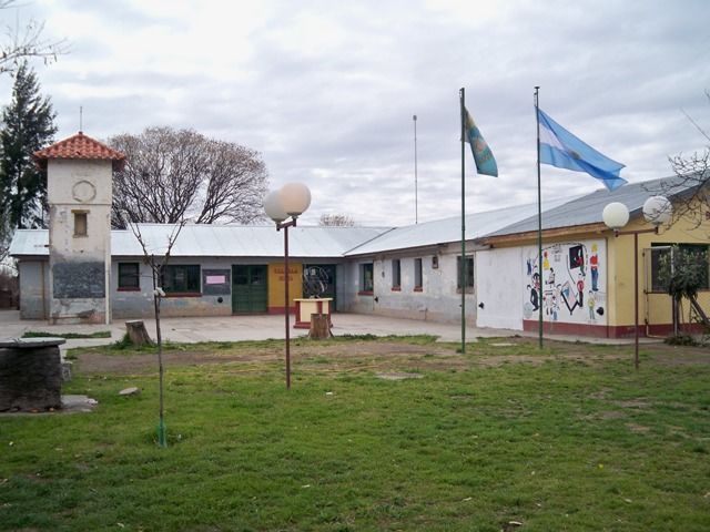 De las siestas entre parras y frutales, a las aulas del saber