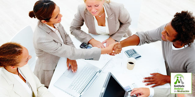 ROLES, LIDERAZGO Y DINAMICA DE GRUPO. CONCEPTOS Y TECNICAS DE TRABAJO