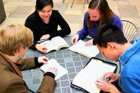 ROL DEL TUTOR O FACILITADOR Y DEL ESTUDIANTE EN LINEA