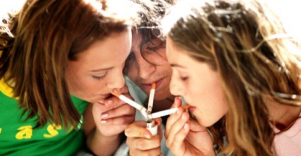 ¿Por qué las personas comienzan a fumar?