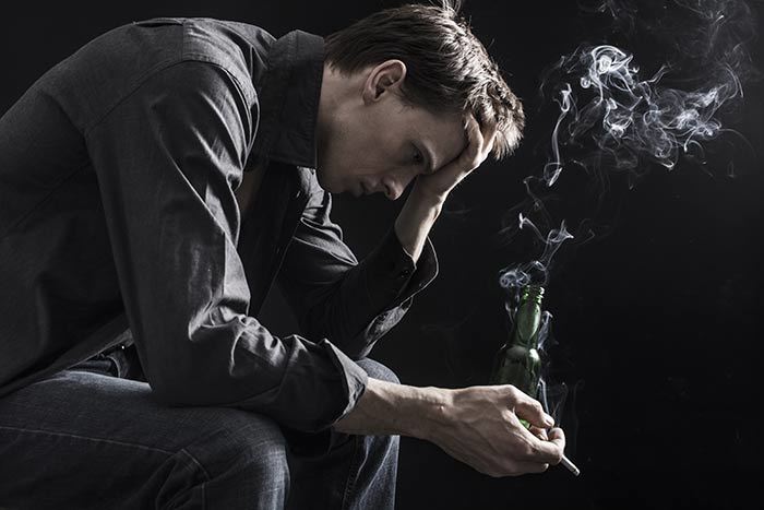 ¿Por qué las personas comienzan a fumar?