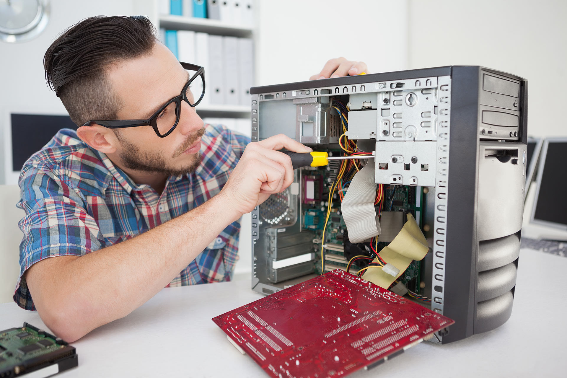 MANTENIMIENTO DE UNA PC