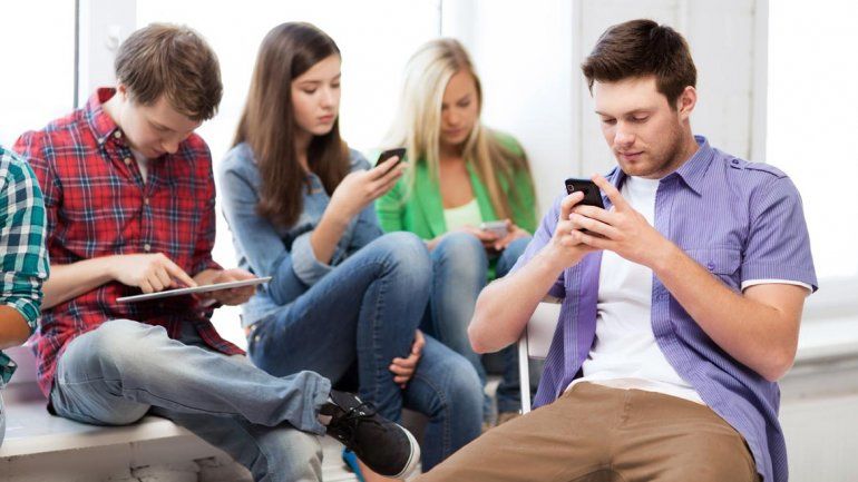 Hábitos del uso de la tecnología en jóvenes