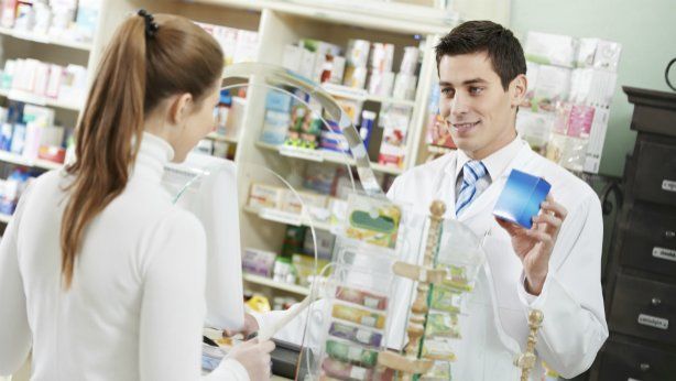 APOYO EN LOS PROGRAMAS DE FARMACOVIGILANCIA, TECNOVIGILANCIA Y SEGUIMIENTO FARMACOTERAPEUTICO