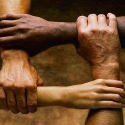 INICIACIÓN AL PENSAMIENTO SOCIOLÓGICO