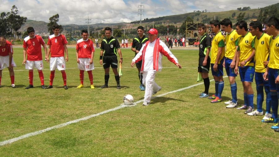 SIMBOLOS Y PLANTAS FISICAS DE LA UNIVERSIDAD DE BOYACA