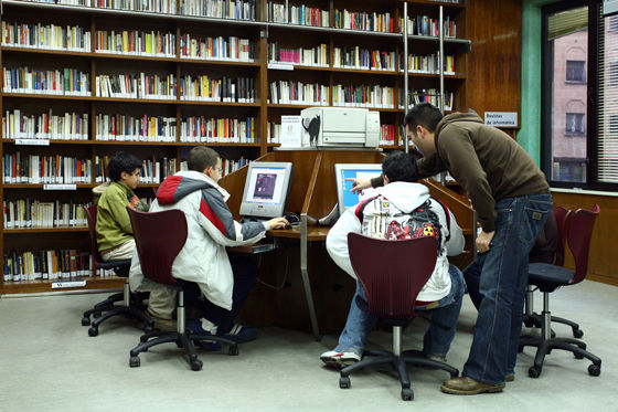Las bibliotecas universitarias: breve aproximación a sus nuevos escenarios y retos