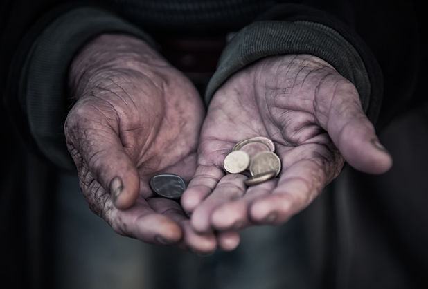 Analizas la estructuray el desarrollo econimicoy politico de la poblacion
